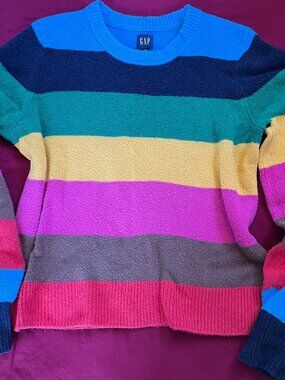🌈 GAP Rainbow Stripe CashSoft Sweater (Size M)